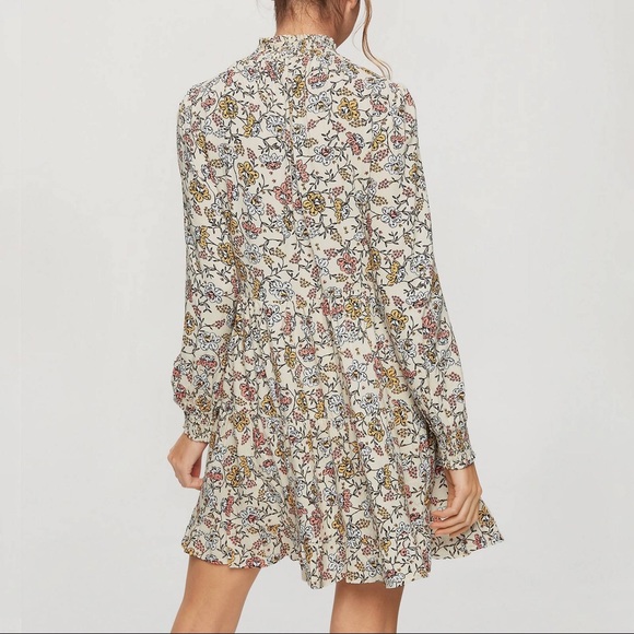 Miss Selfridge shirred smock dress in ditsy floral - Picture 2 of 8
